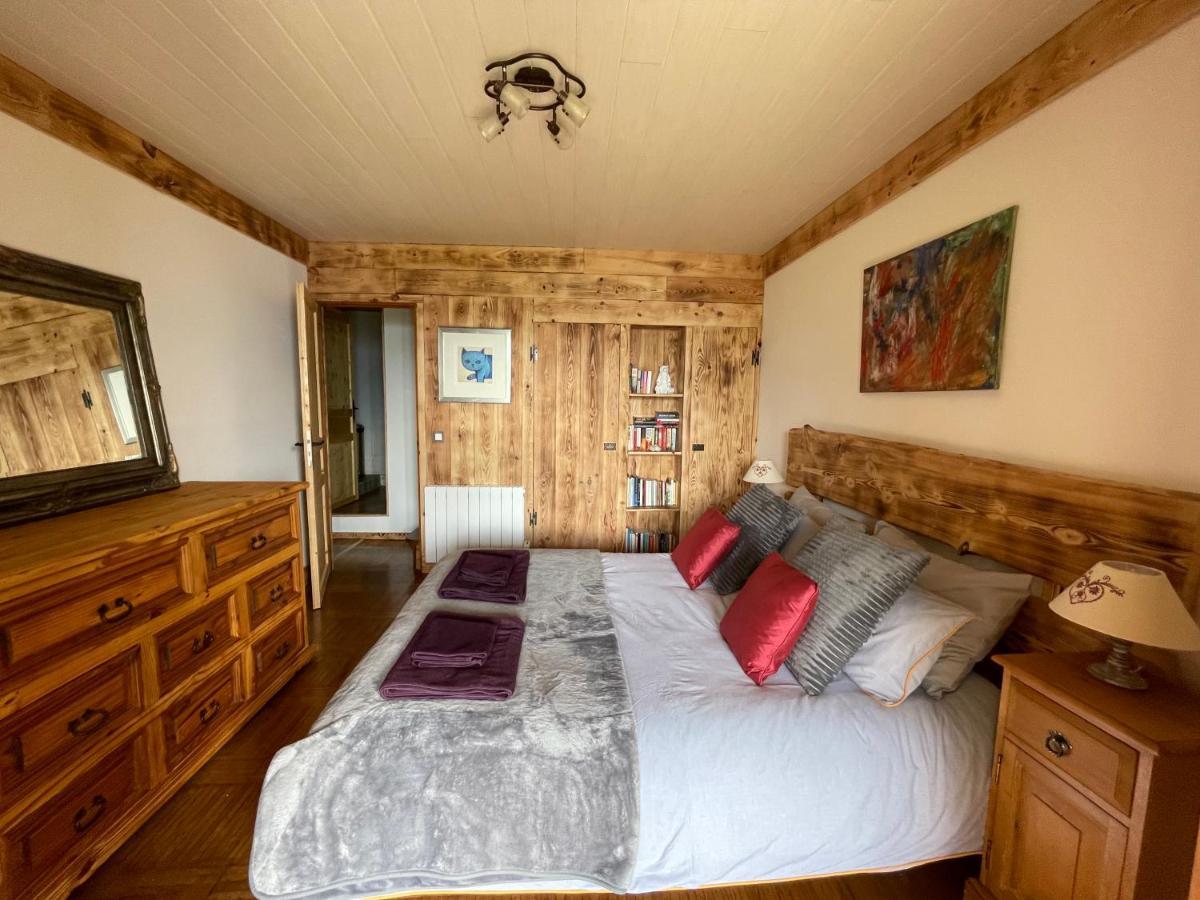 Le Doux Si, Large Self-contained Chalet La Léchère