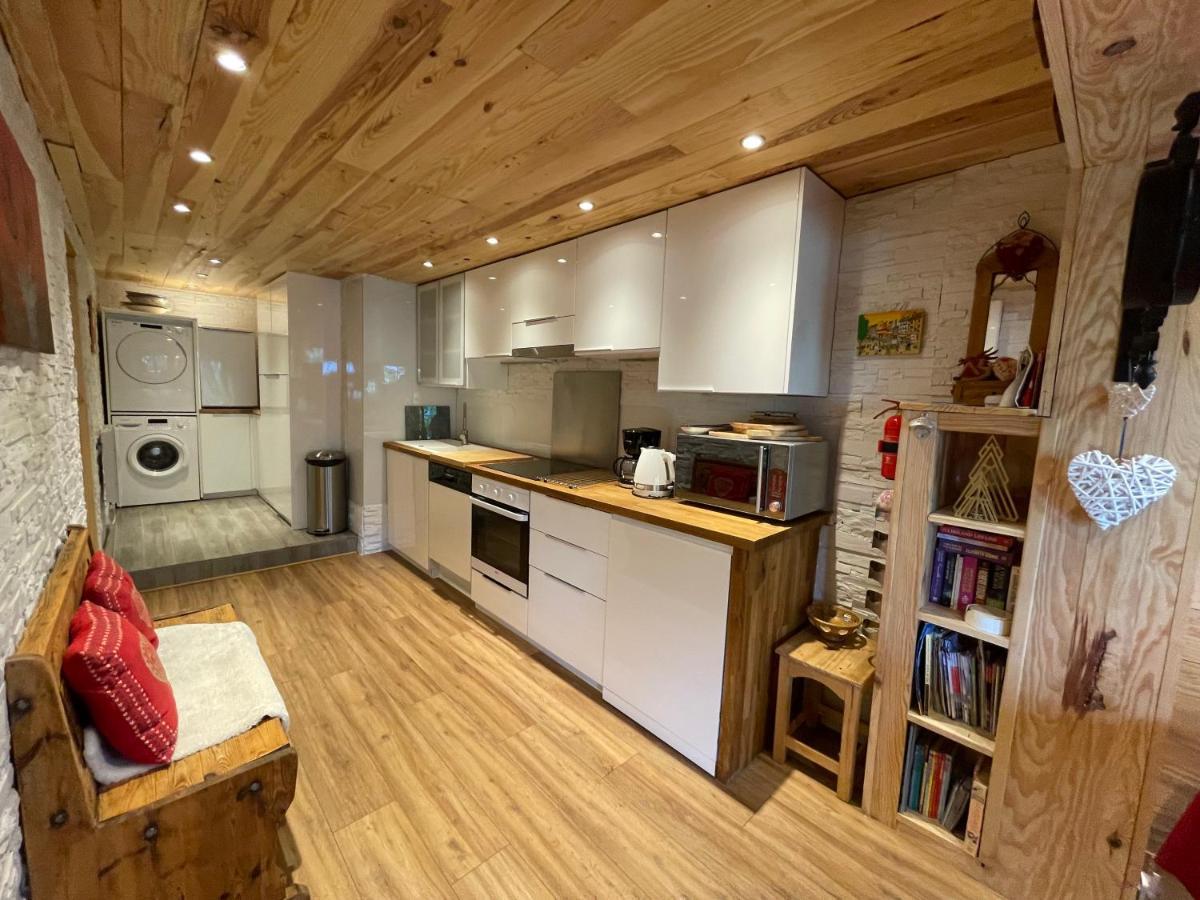 Le Doux Si: Spacious Near Doucy-combelouviere And Valmorel Chalet *